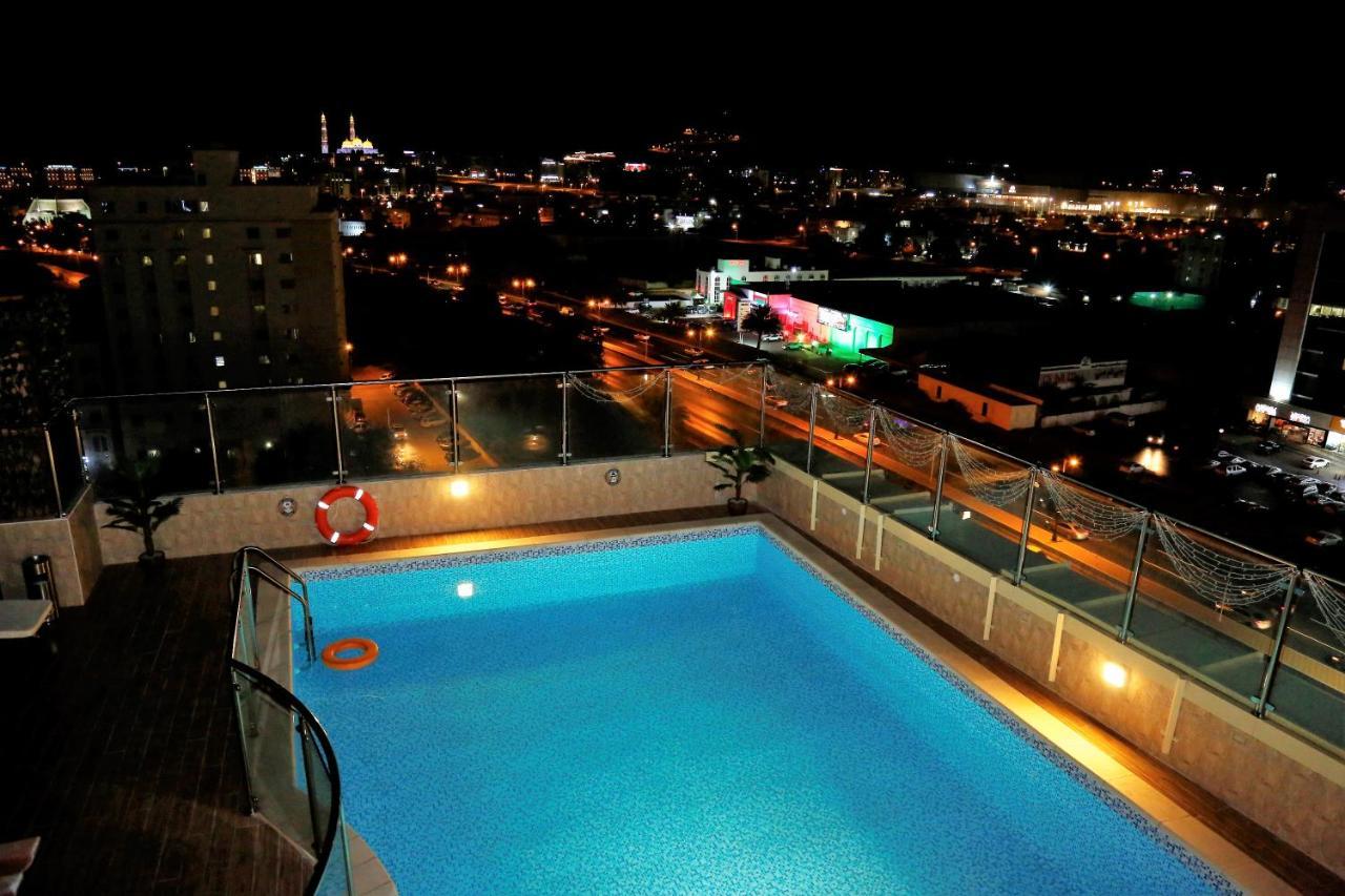 The Palace Hotel - فندق القصر Mascate Esterno foto