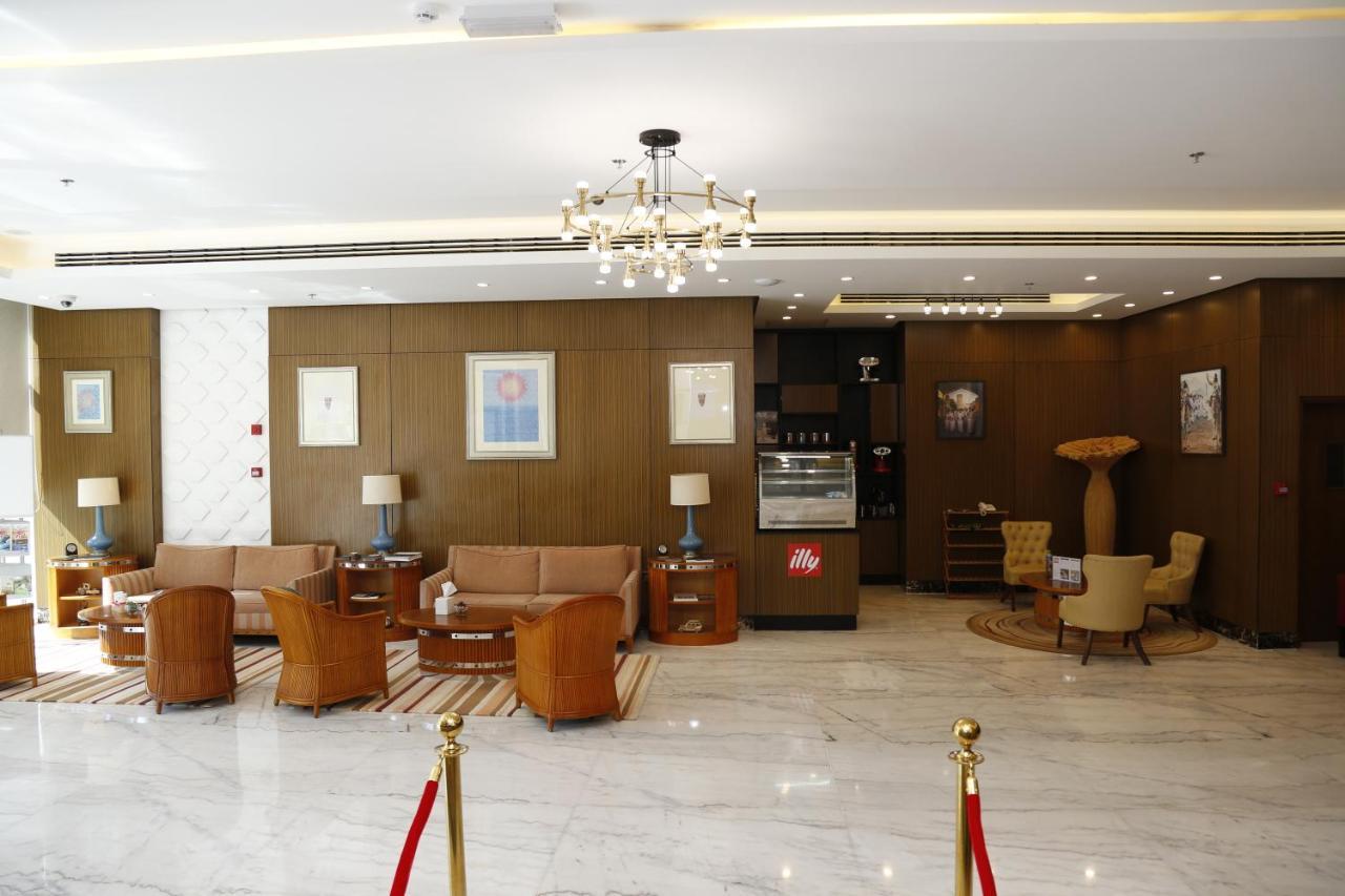 The Palace Hotel - فندق القصر Mascate Esterno foto